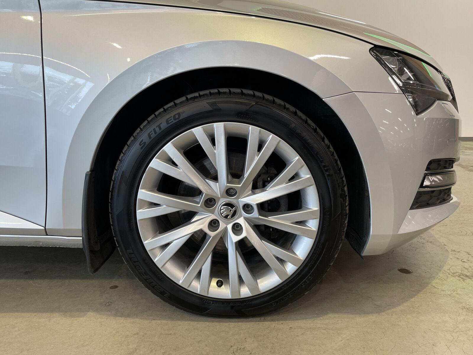 Škoda Superb 2020, kuva 5/10