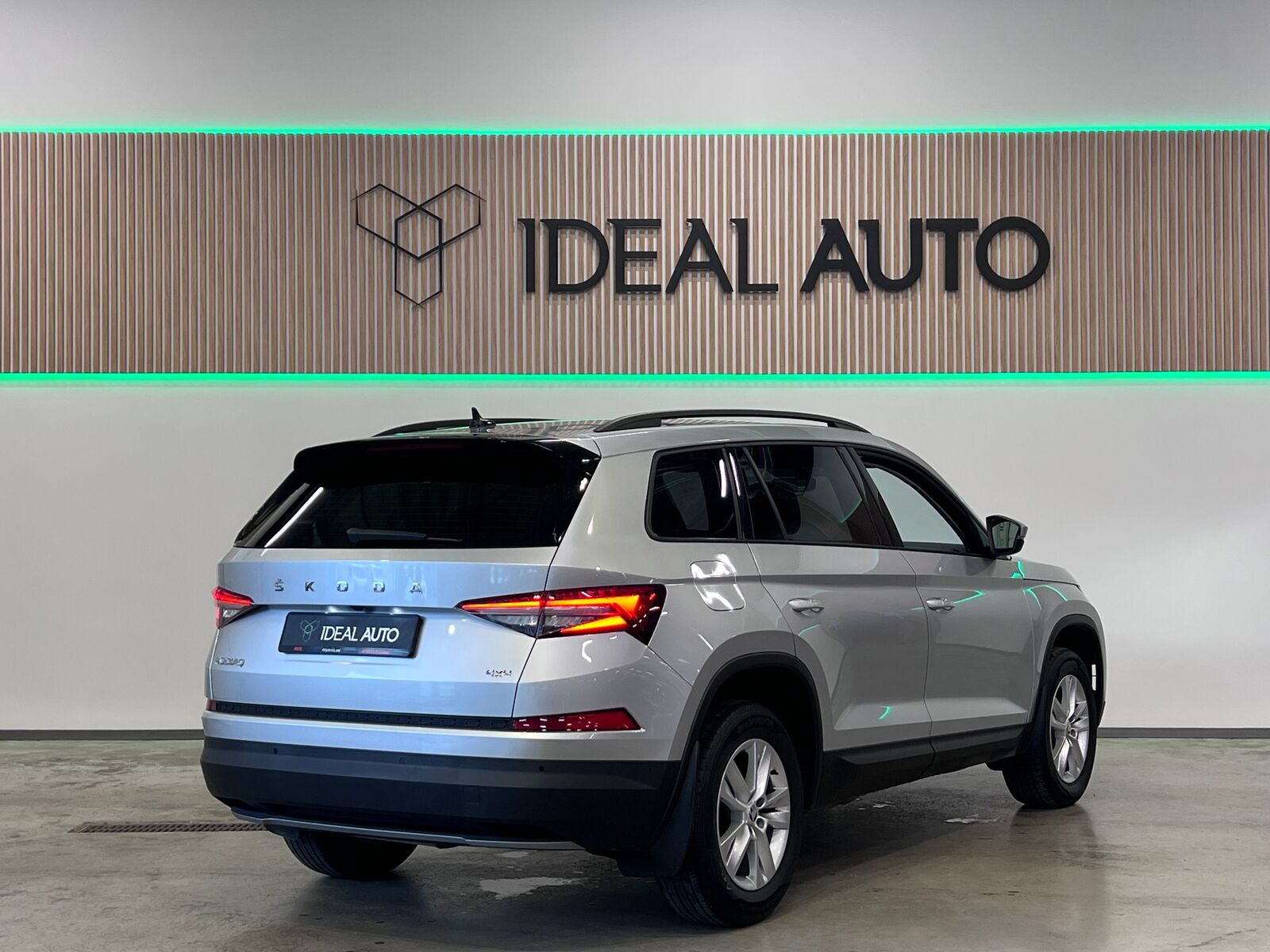 Škoda Kodiaq 2023, photo 4/18