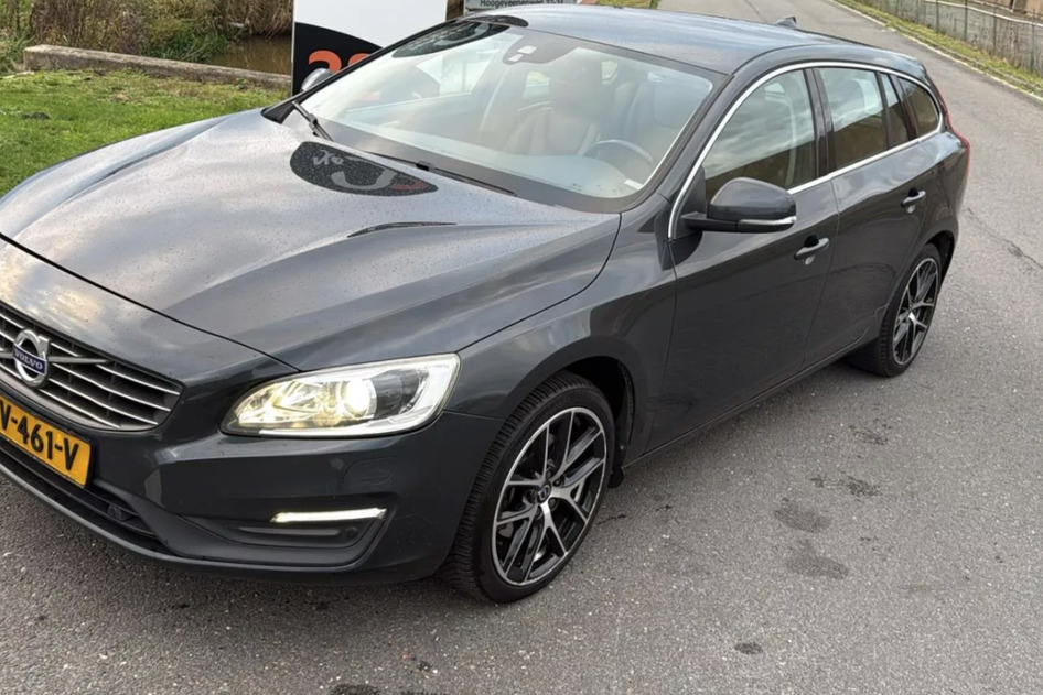 Volvo V60, 2017, 2.0, 110 kW, diesel, manual, front-wheel drive