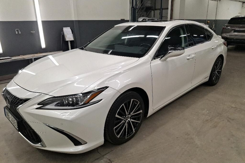 Lexus ES 300, 2022, 2.5, 131 kW, hybrid (petrol/electric), automatic, front-wheel drive