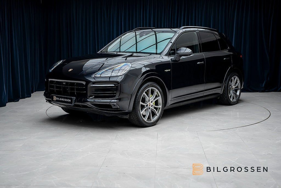 Porsche Cayenne, 2022, 3.0, 340 kW, hybrid (petrol/electric), automatic, four-wheel drive