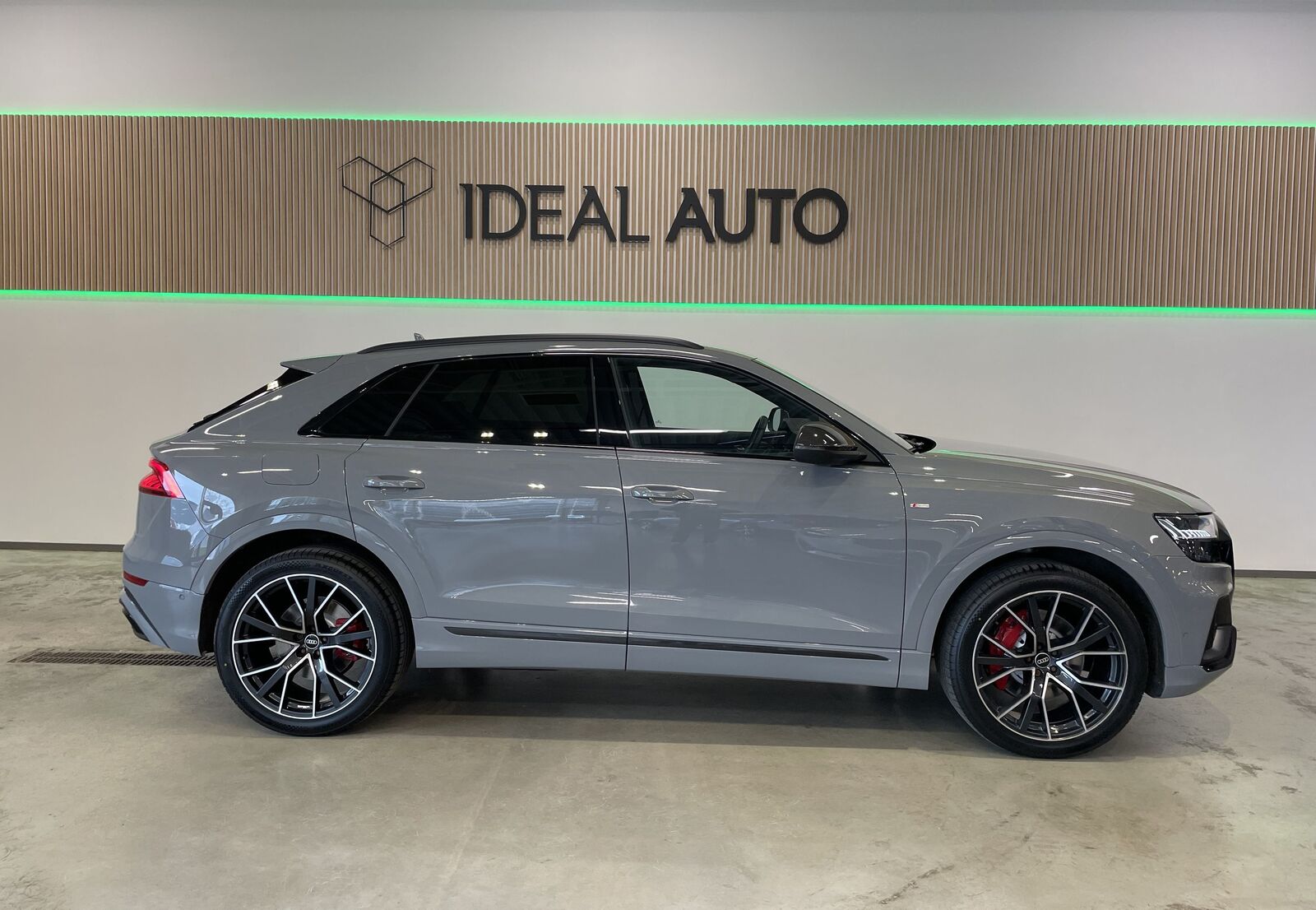 Audi Q8 2022, photo 3/10
