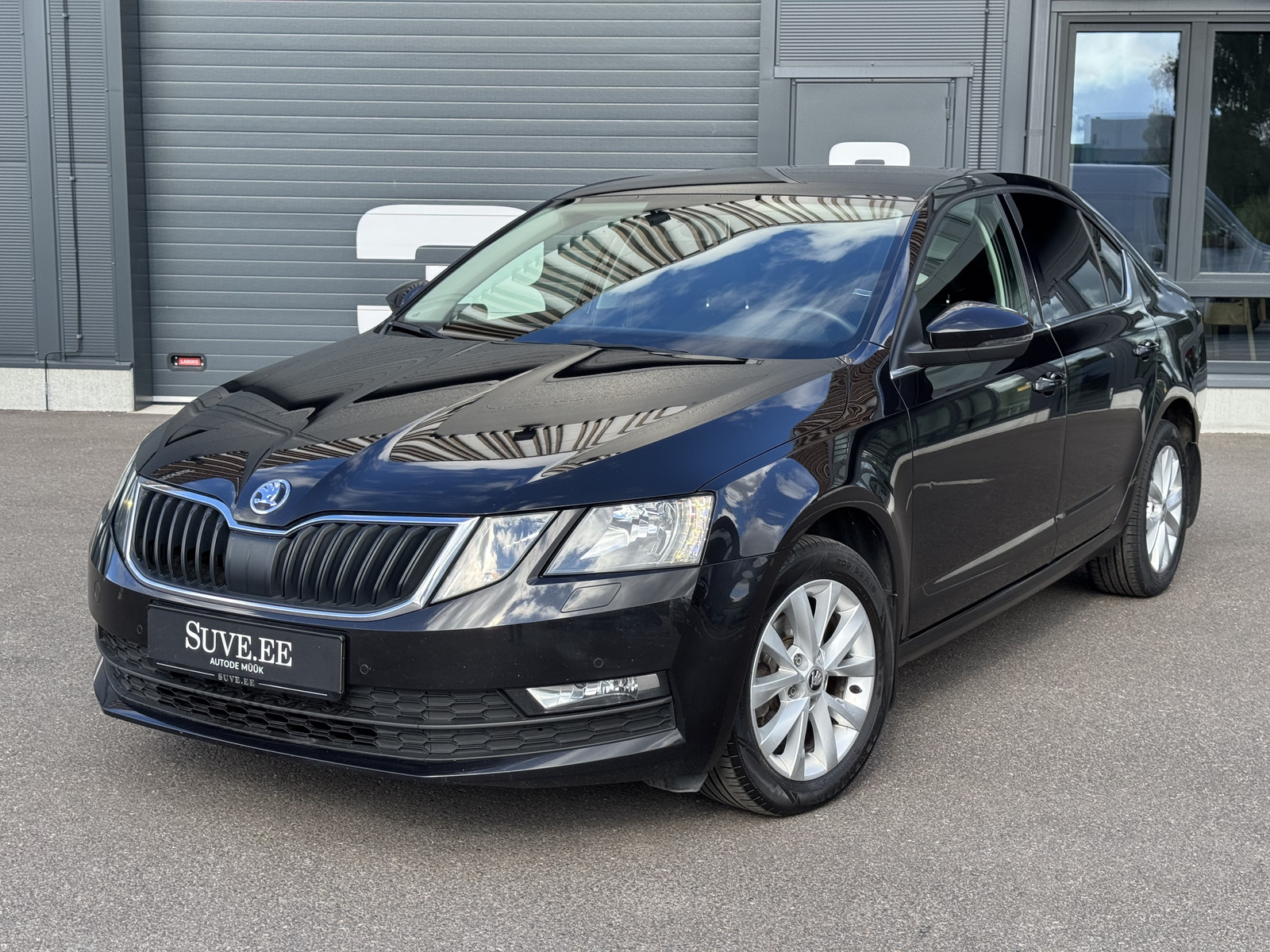 Škoda Octavia 2018, photo 2/10