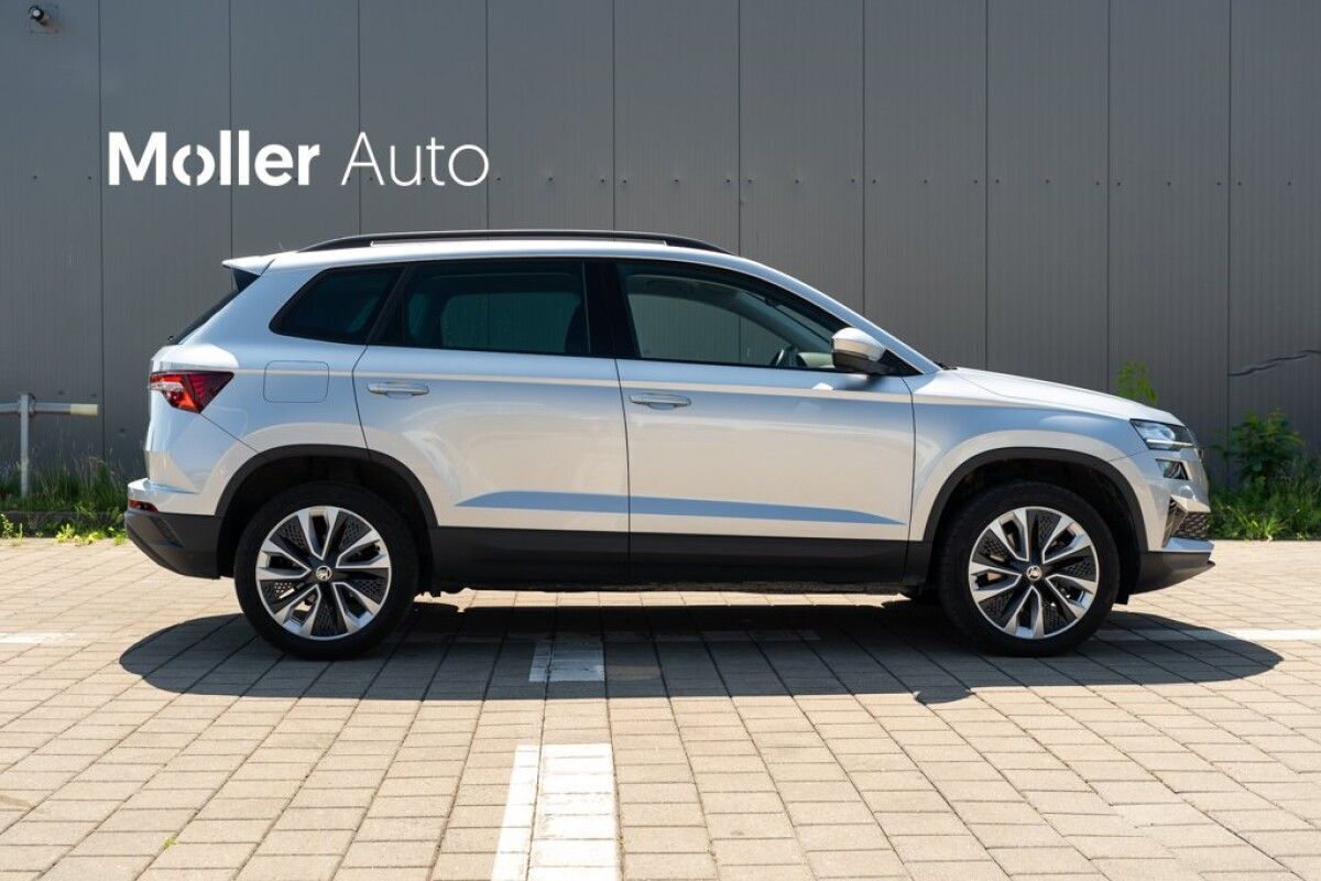 Škoda Karoq 2022, photo 7/23