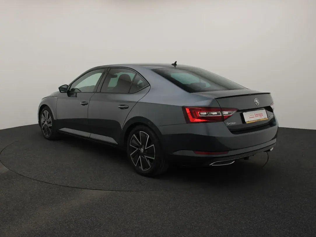 Škoda Superb 2019, kuva 7/10
