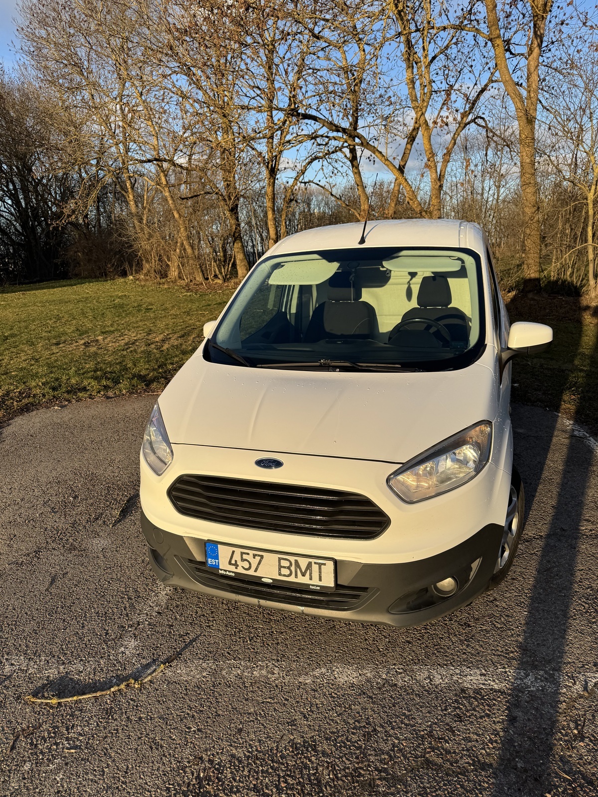 Ford Transit Courier 2014, kuva 5/6