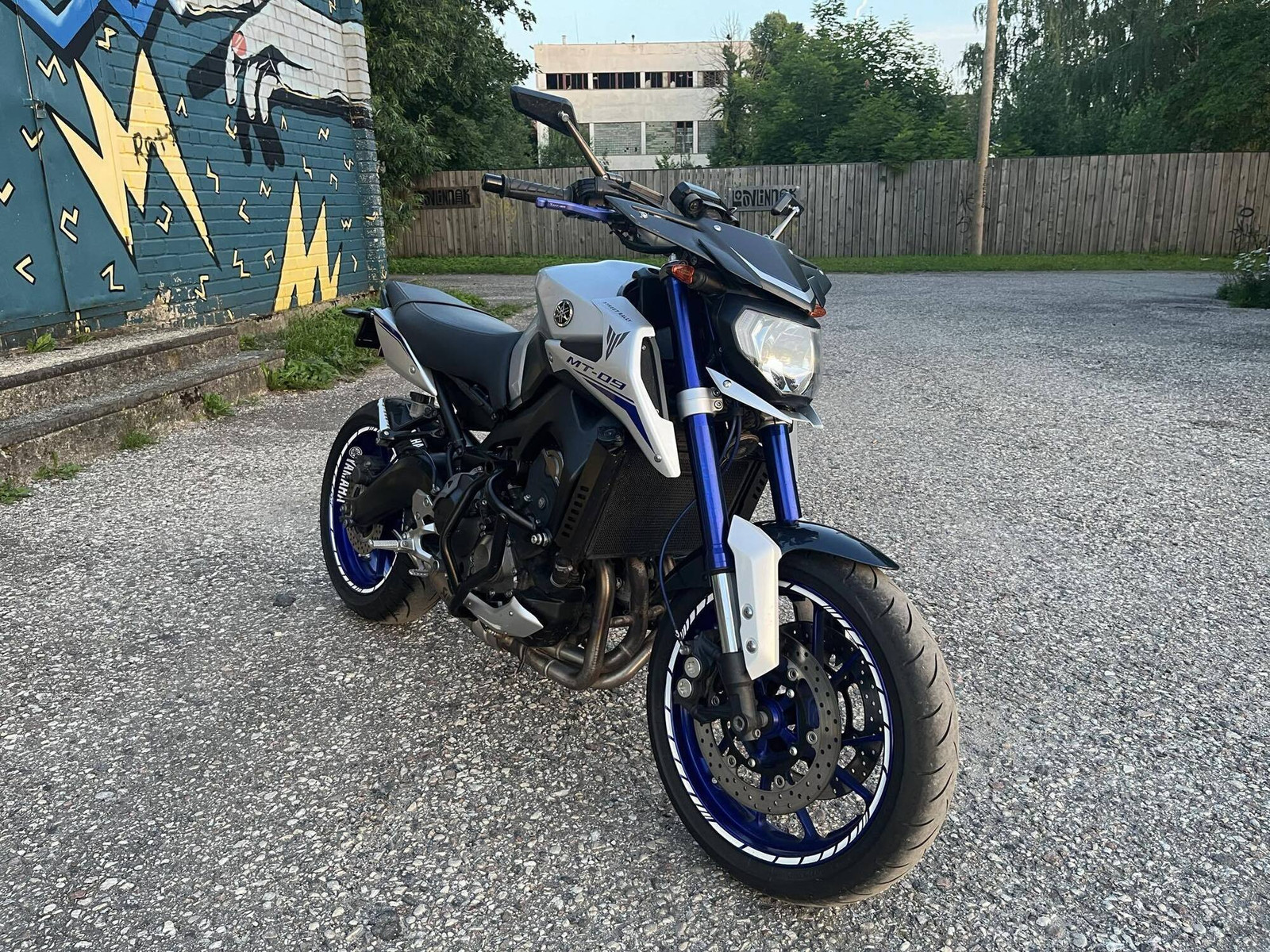 Yamaha MT-09 2015, photo 5/13