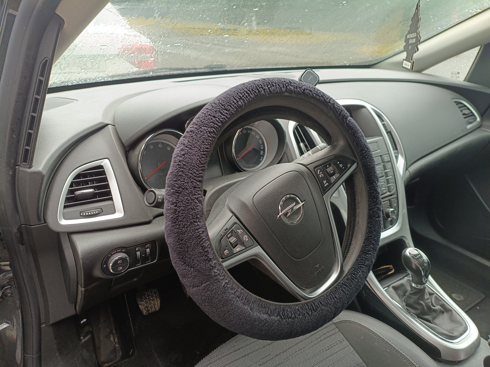 Opel Astra 2014, photo 8/8