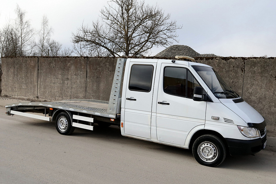Mercedes-Benz Sprinter, 2003, 2.1, 95 kW, дизель, механическая, задний привод
