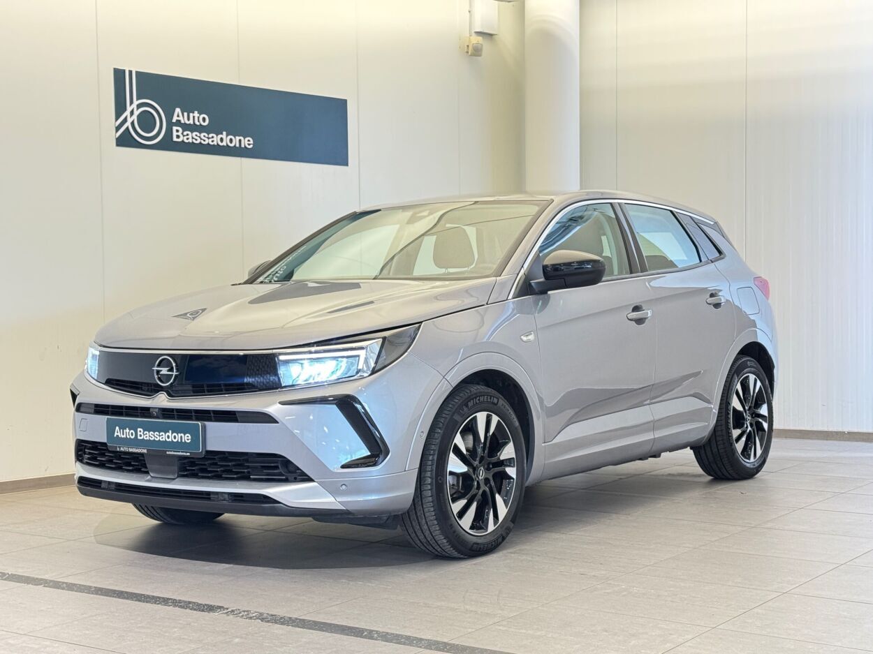 Opel Grandland Design & Tech 225hp PHEV Pistikhübriid 1.6 133kW