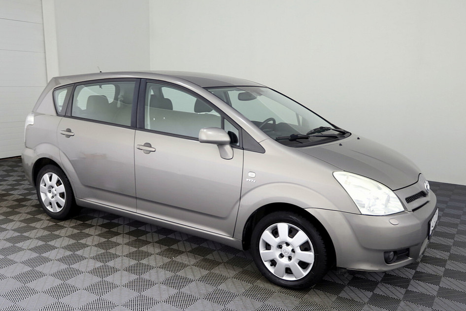 Toyota Corolla Verso, 2004, 1.6, 81 kW, bensiin, manuaal, esivedu