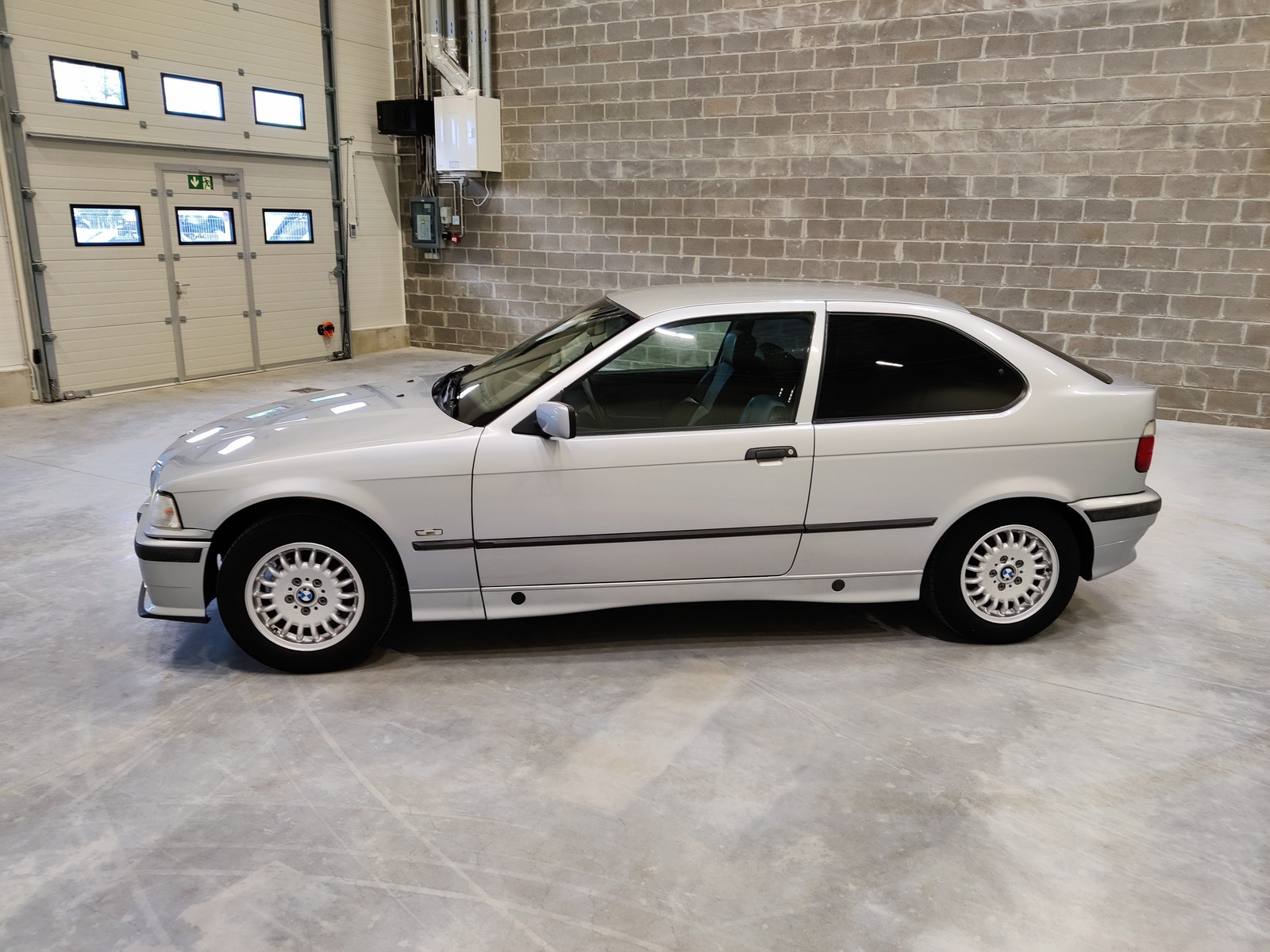 BMW 318 1998, photo 3/17