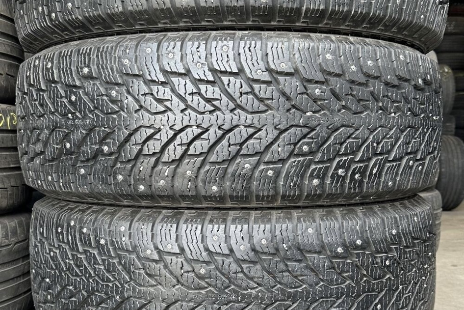 Подержанный шипованная шина 265/60R20 Nokian HKPL LT3