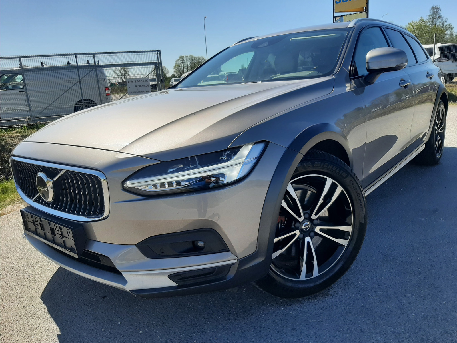 Volvo V90 Cross Country 2.0 145kW