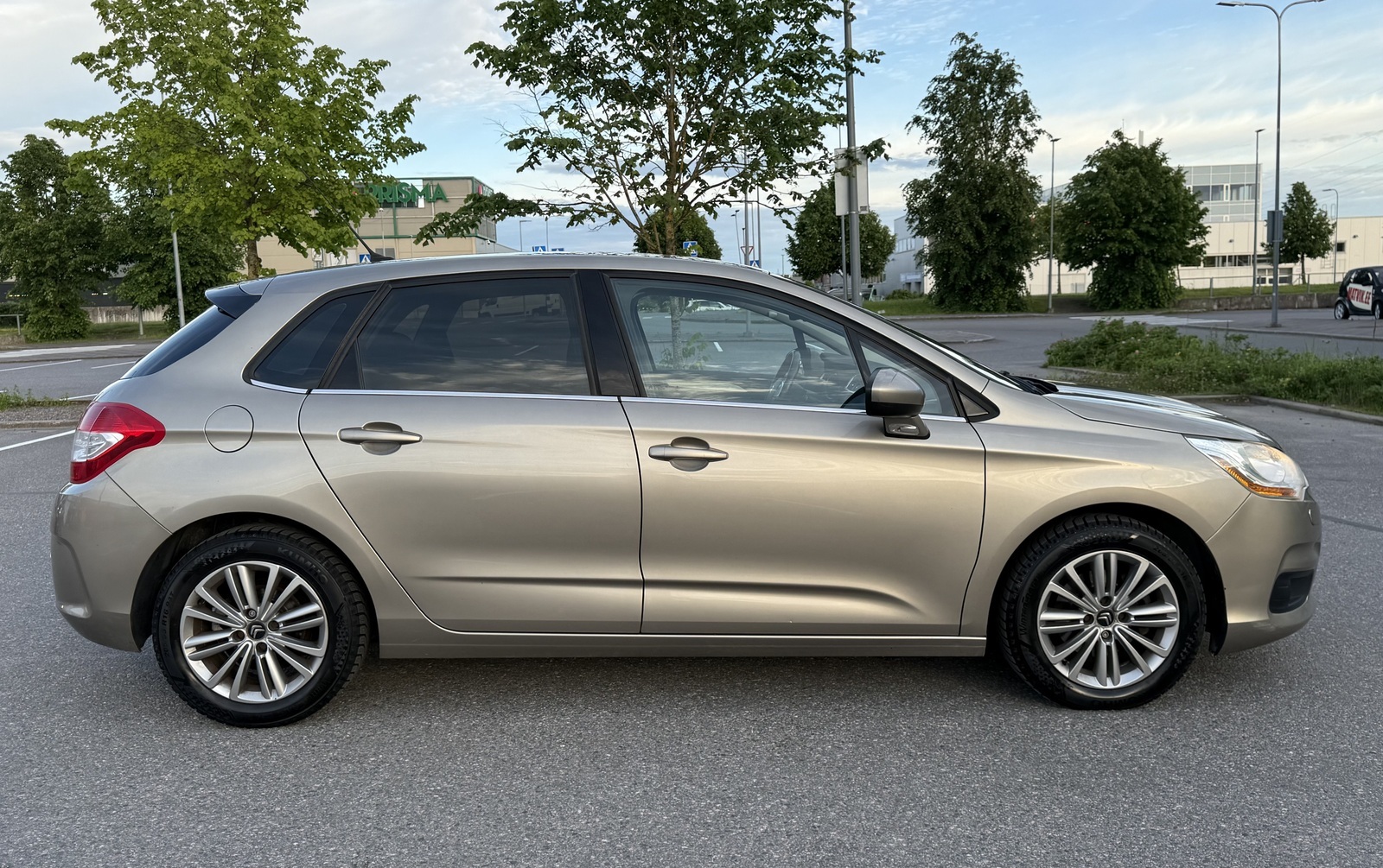 Citroën C4 2013, photo 5/15