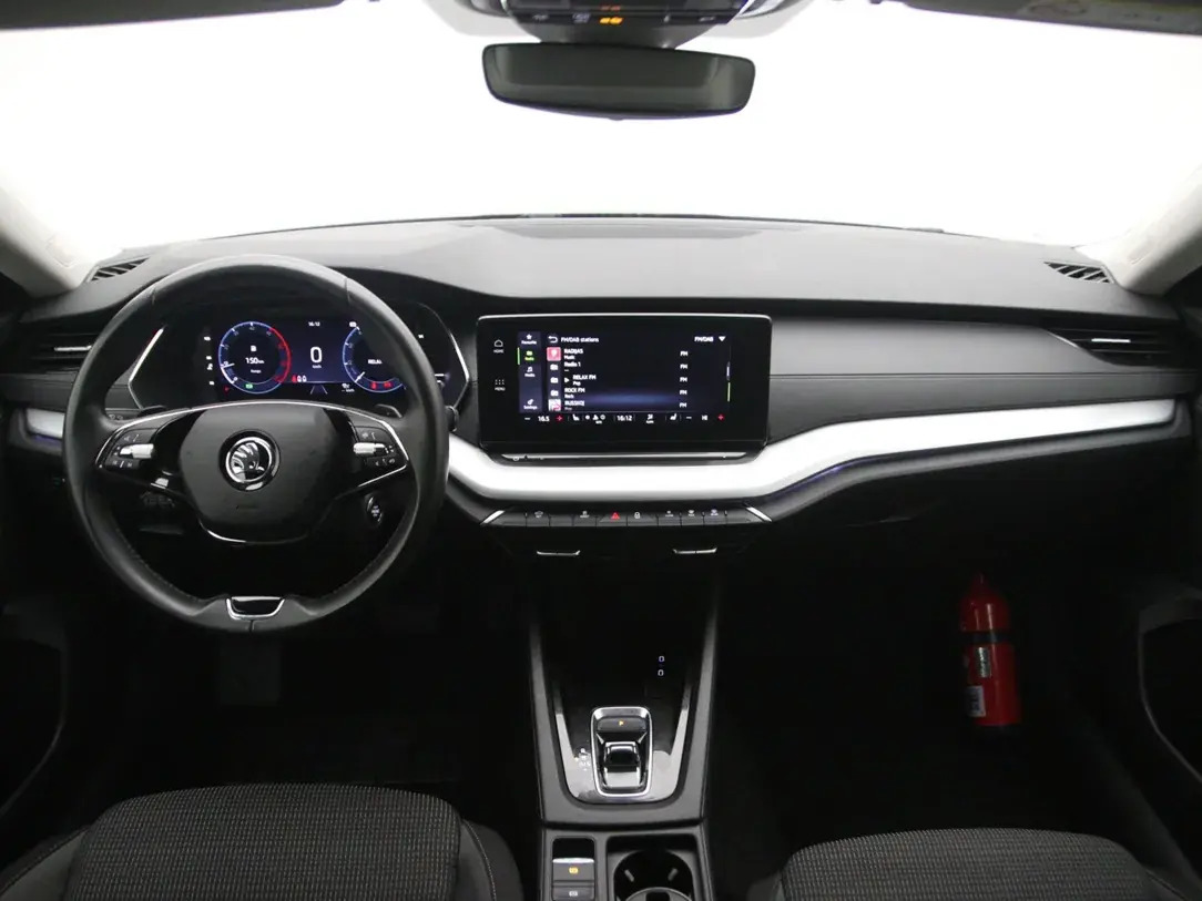 Škoda Octavia 2021, photo 2/37