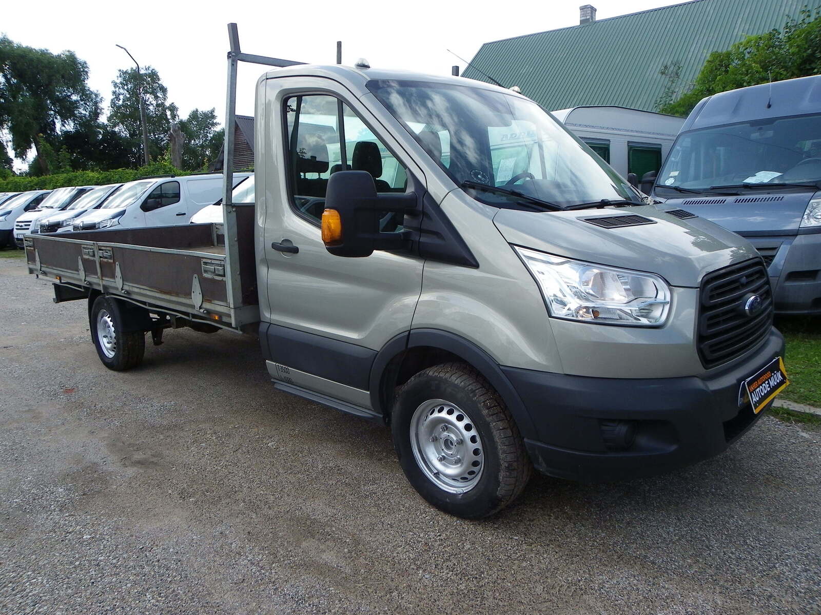 Ford Transit 2014, kuva 2/15