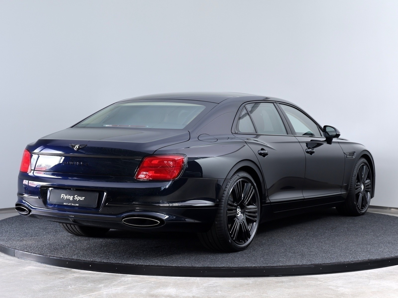 Bentley Flying Spur 2026, photo 2/23