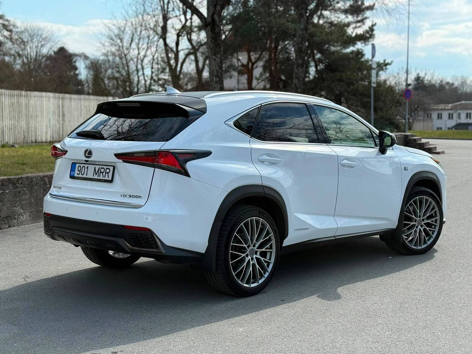 Lexus NX 300h 2018, kuva 5/17