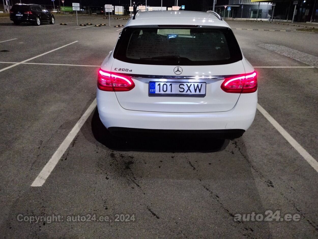 Mercedes-Benz 200 2016, photo 6/10