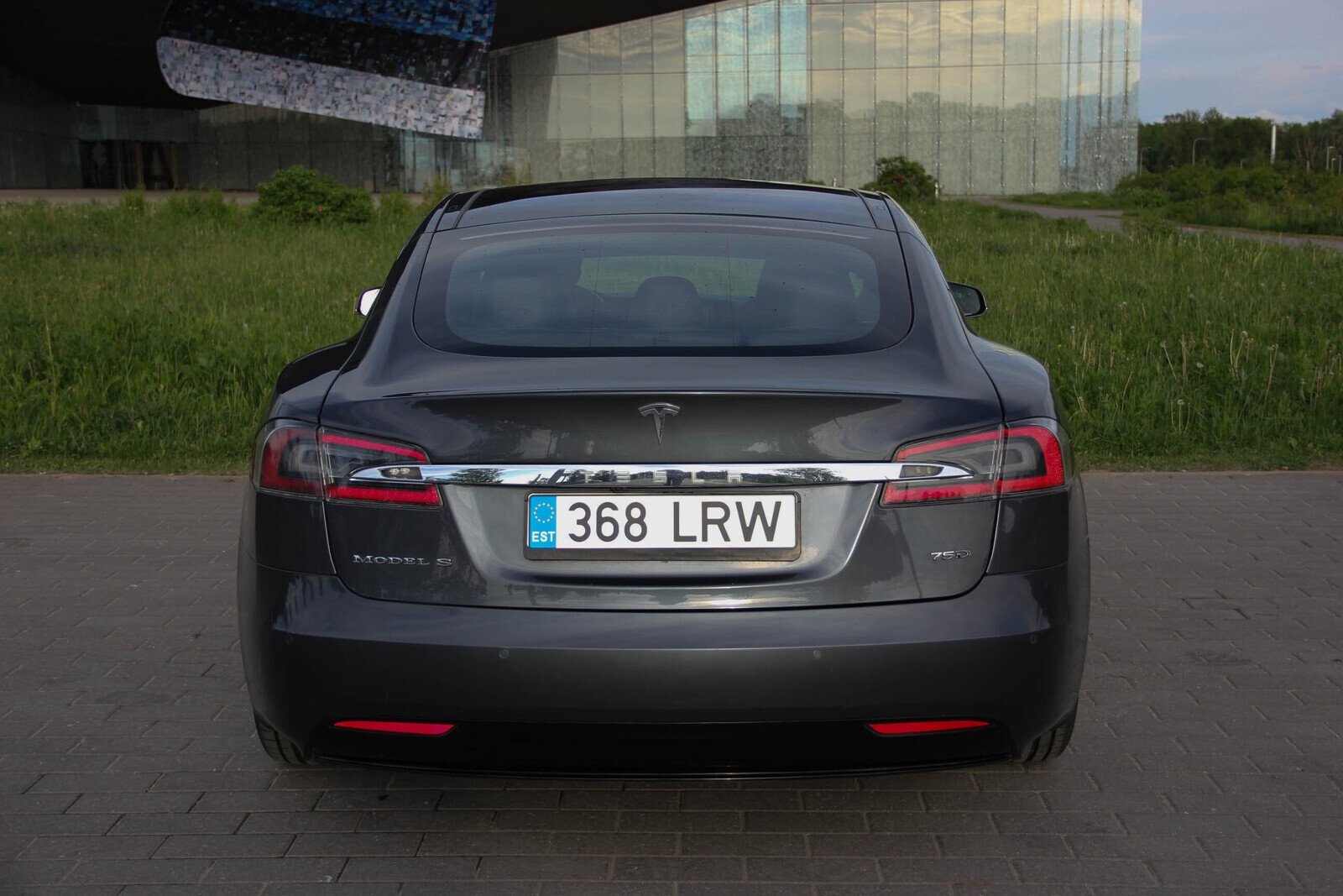 Tesla Model S 2018, photo 7/10