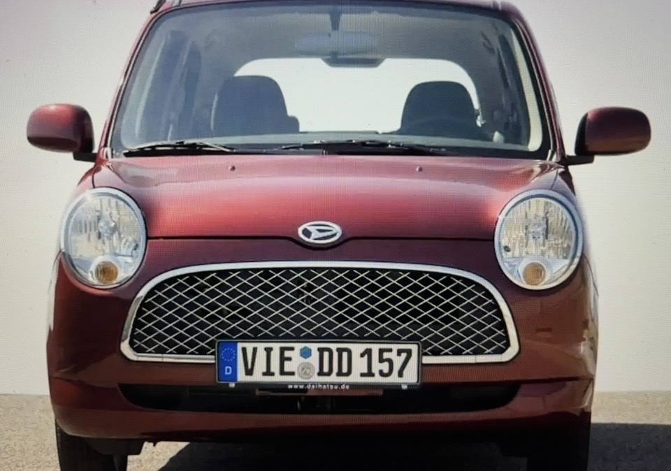 Daihatsu TREVIS
