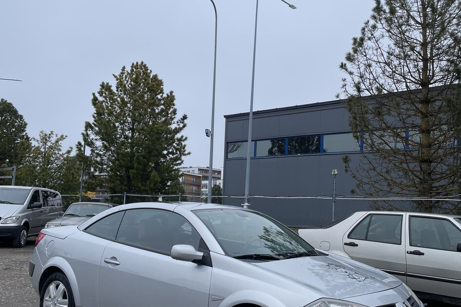 Renault Megane, 2005, 2.0, 98 kW, бензин, механическая, передний привод