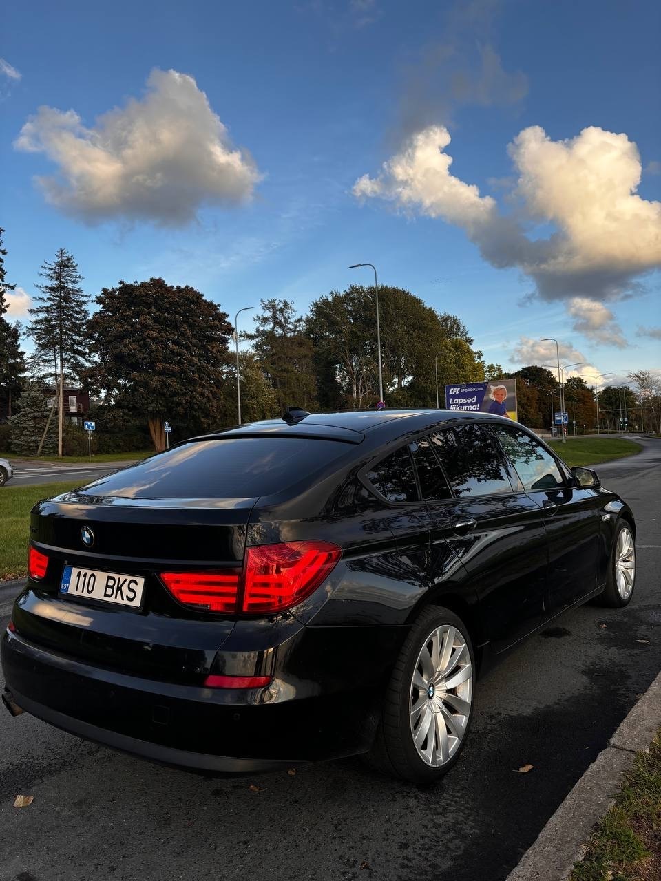 BMW 530 2012, photo 2/12