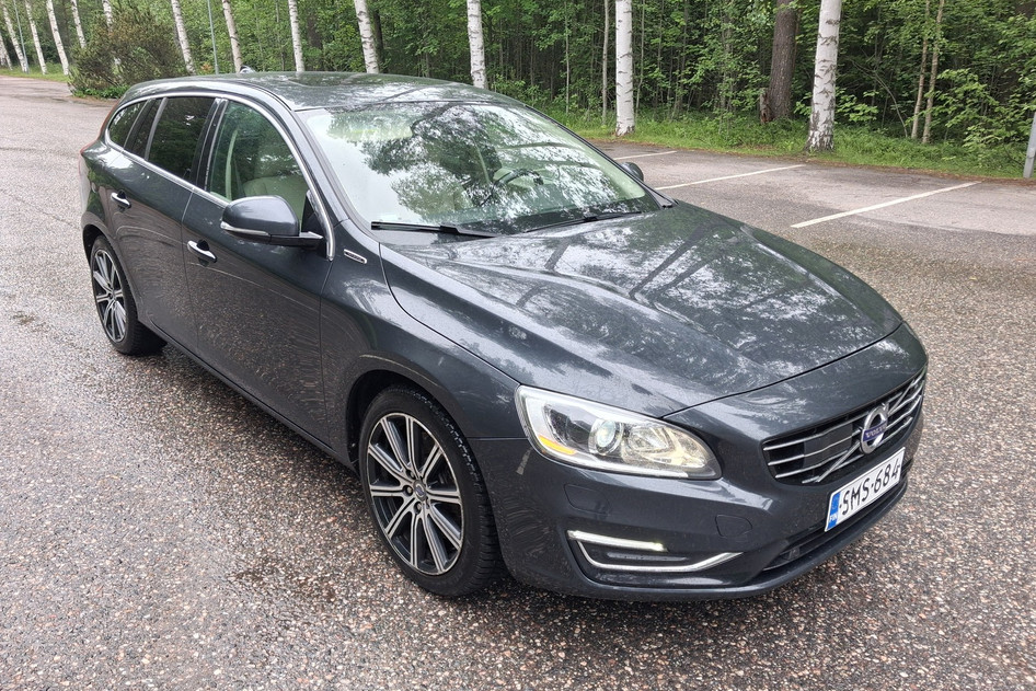 Volvo V60, 2014, 158 kW, hübriid (diisel/elekter), automaat, nelikvedu