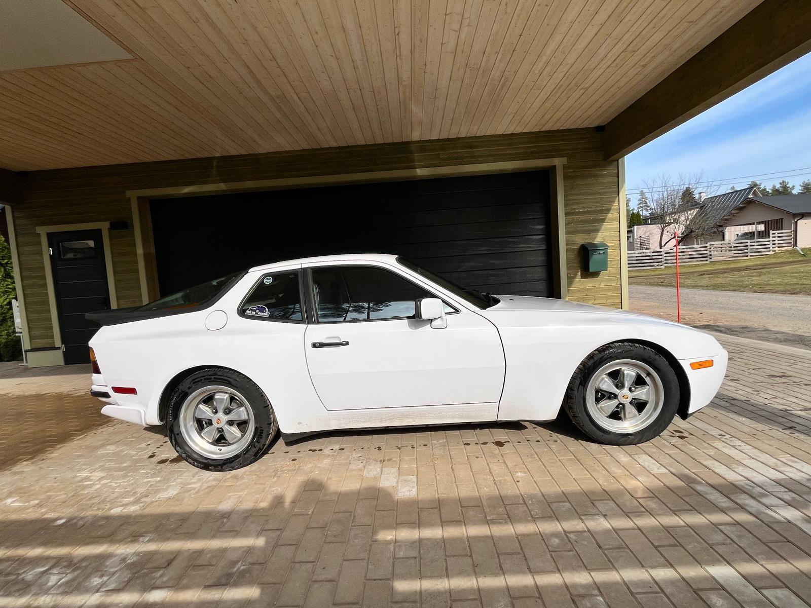Porsche 944 1986, photo 3/10