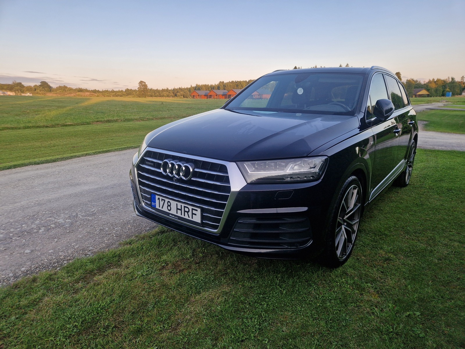 Audi Q7 2017, kuva 3/10