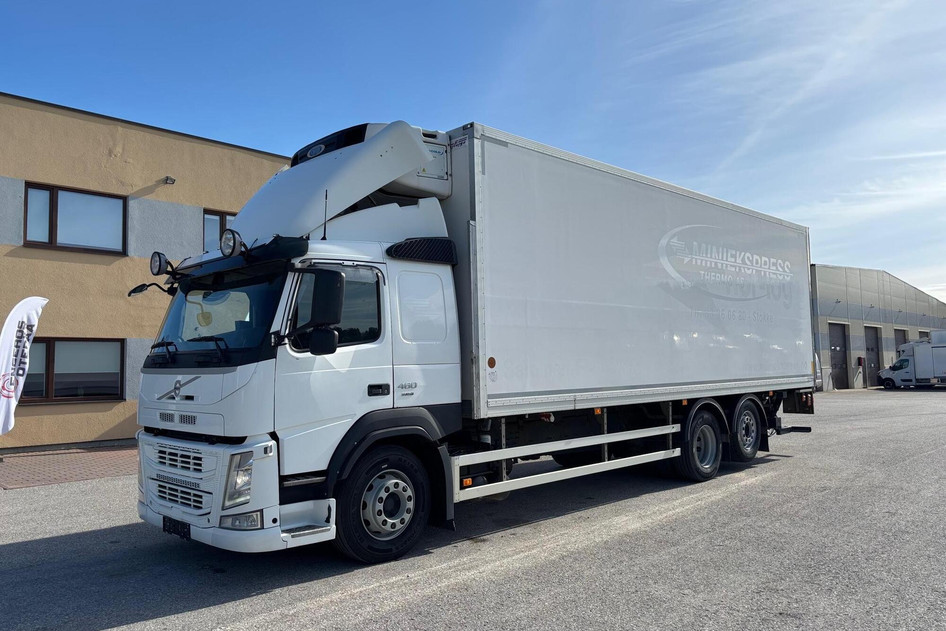 Volvo FM460 6x2 + CARRIER SUPRA 1250, 2016, 345 kW, дизель, автомат