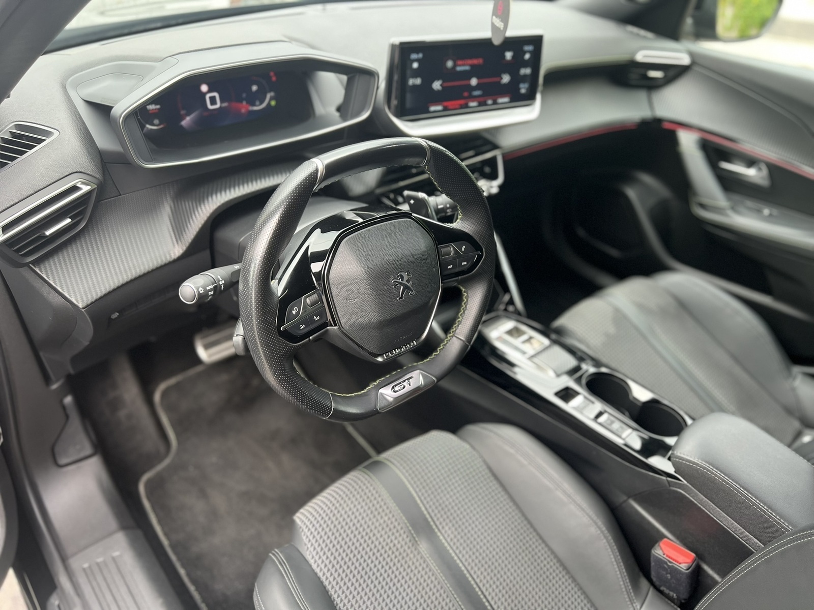 Peugeot 2008 2022, kuva 5/17
