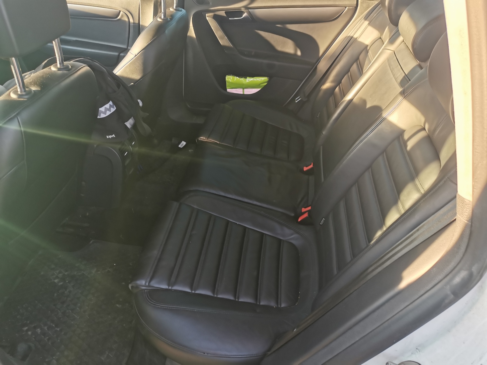 Volkswagen Passat 2013, kuva 7/8