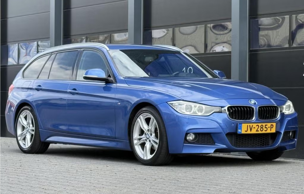 BMW 318 2014, photo 2/10