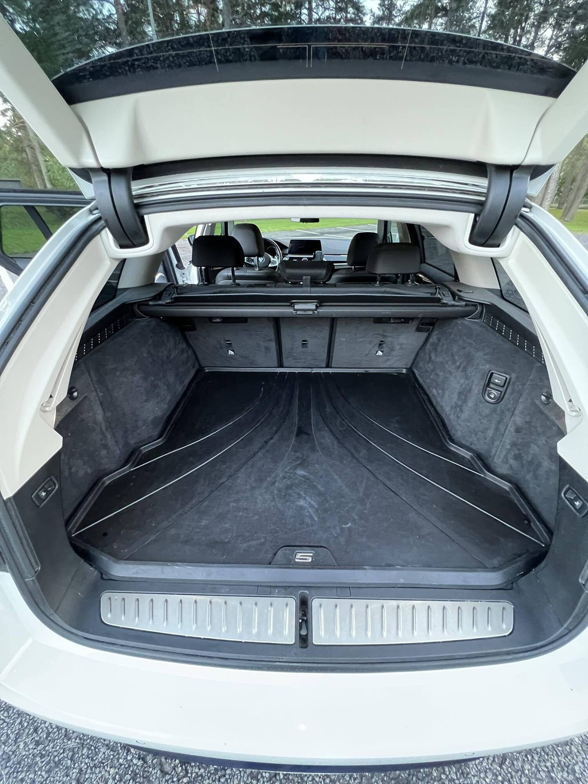 BMW 520 2018, photo 6/9