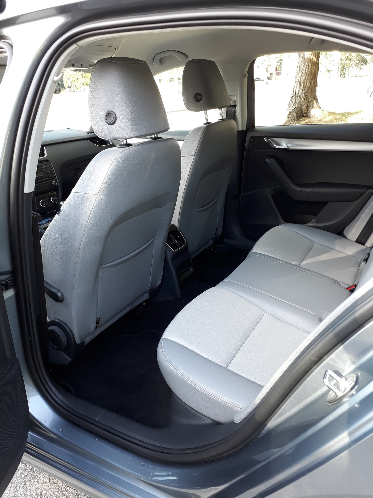 Škoda Octavia 2013, photo 5/6