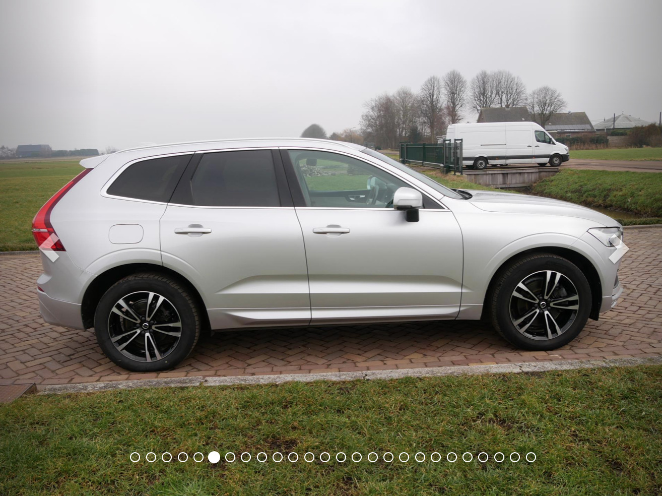 Volvo XC60 2020, photo 5/9