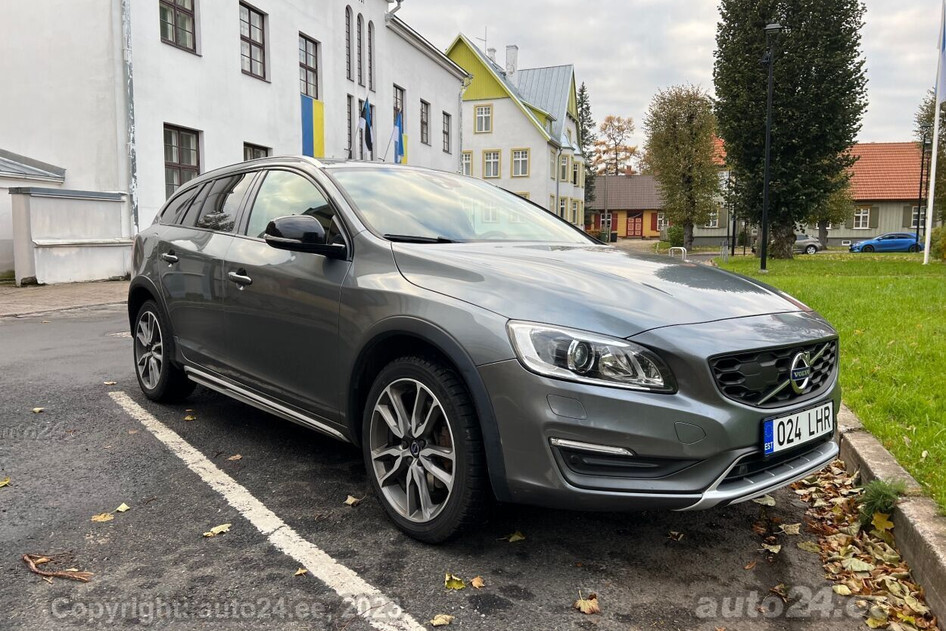 Volvo V60 Cross Country, 2016, 2.0, 140 kW, diisel, automaat, esivedu