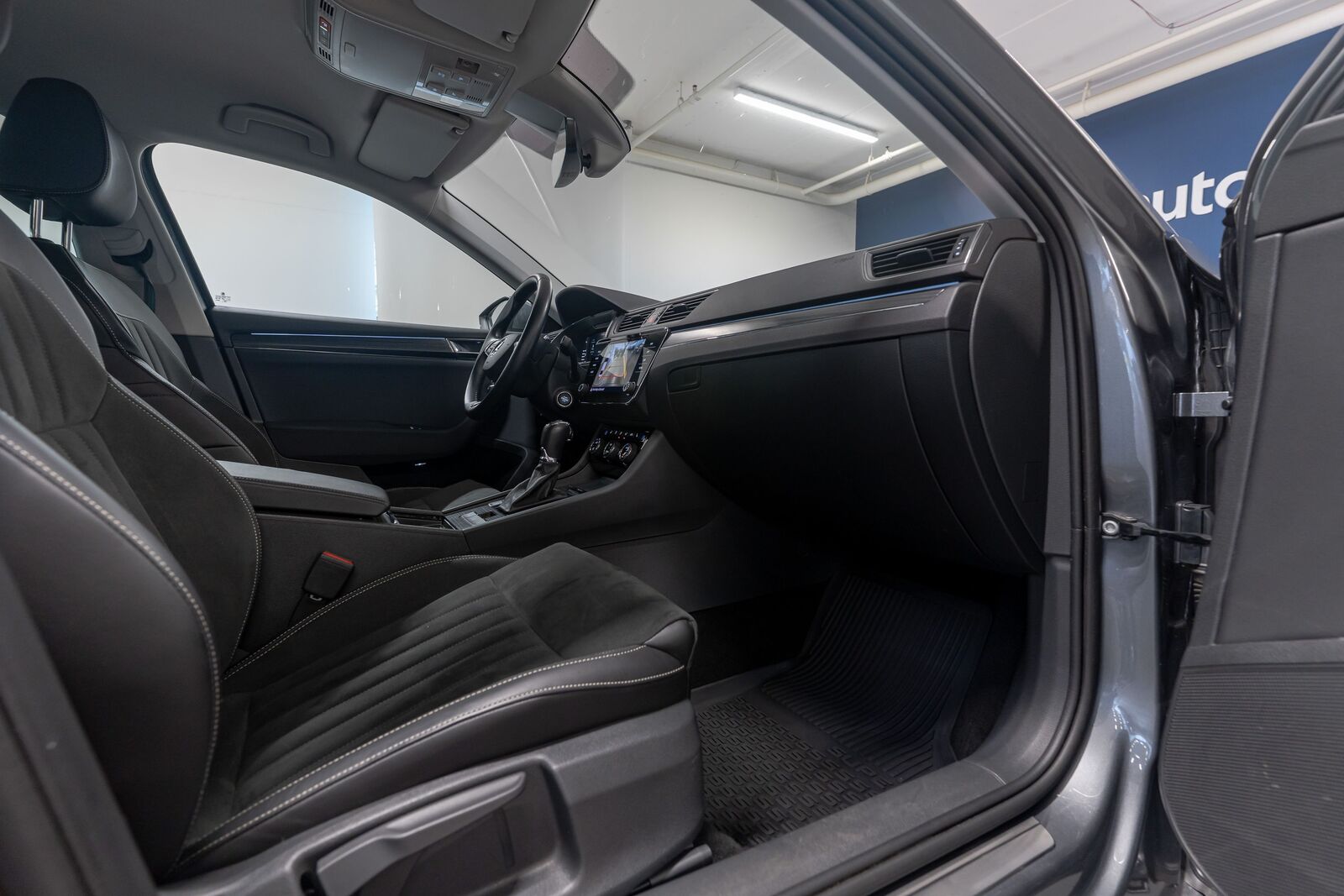 Škoda Superb 2023, kuva 7/19