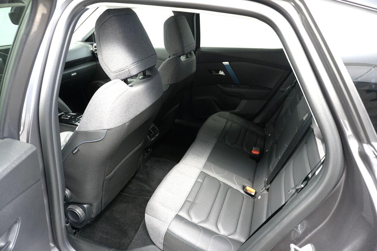 Citroën C4 2023, photo 6/10