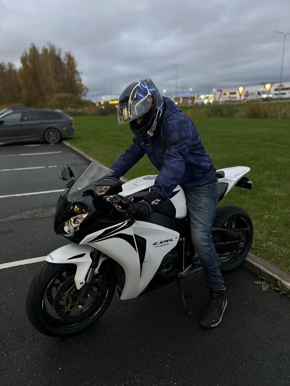 Honda CBR 1000RR 2008, kuva 3/3