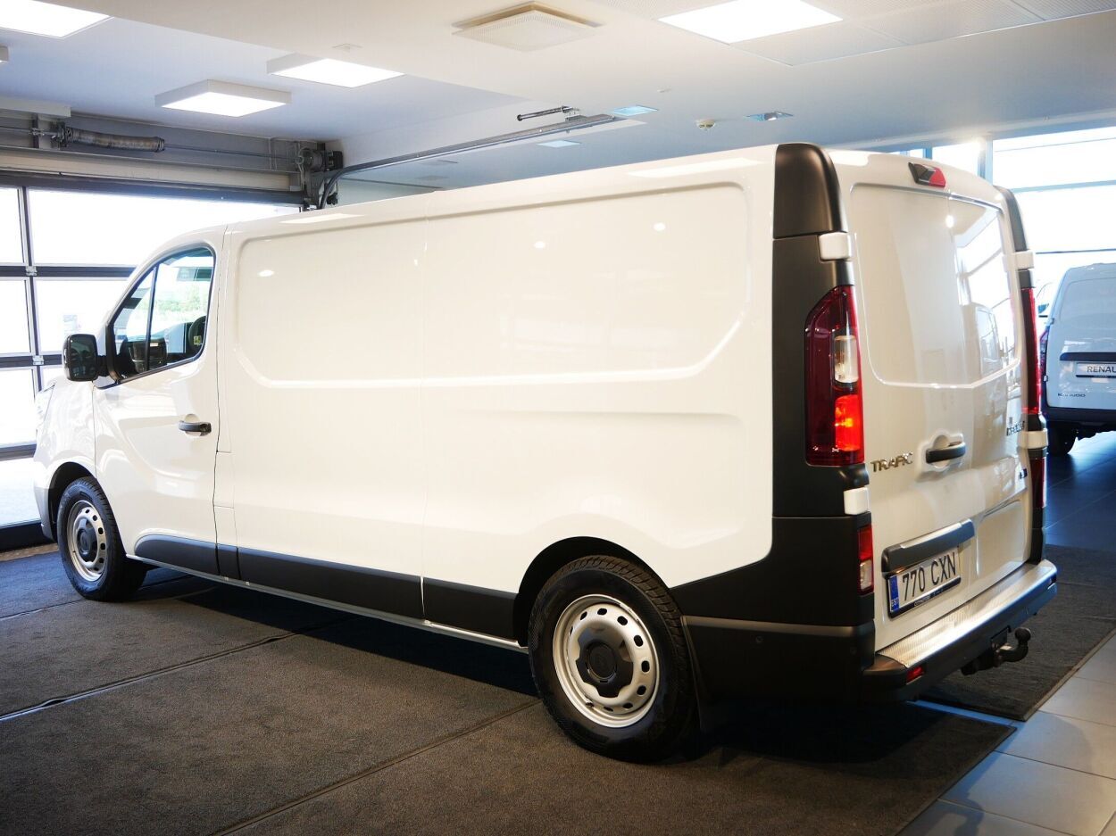 Renault Trafic E-TECH kaubik 90kW 2026, kuva 4/15