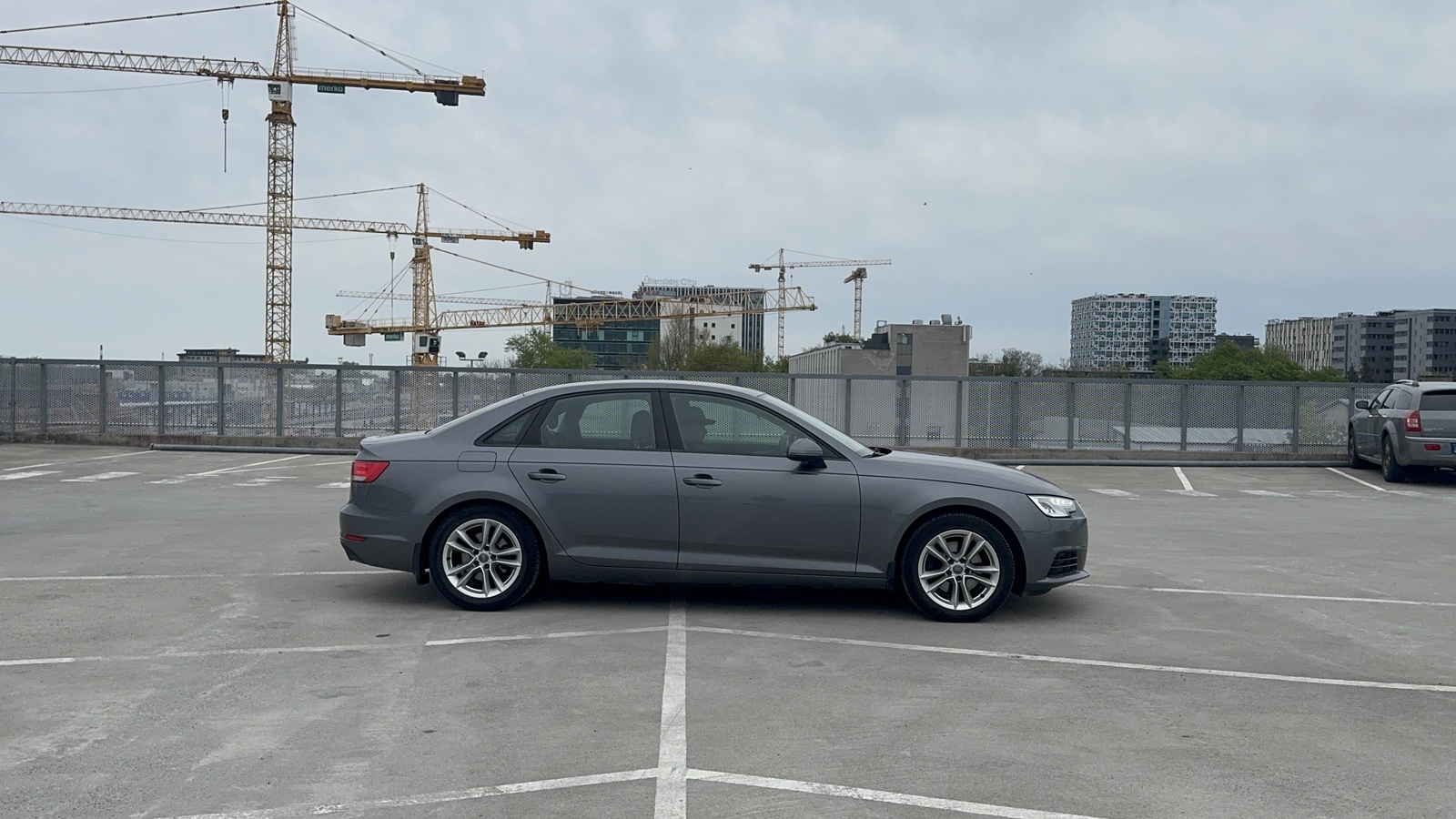 Audi A4 2017, photo 7/14