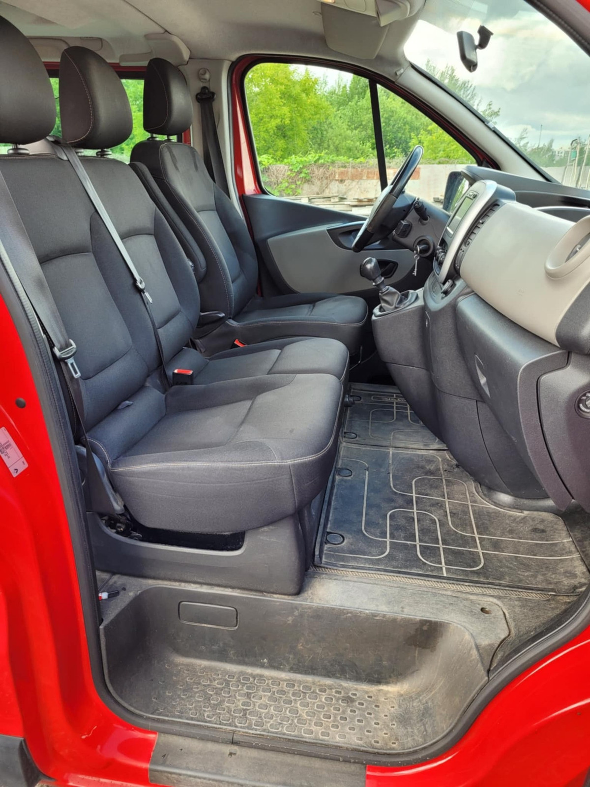 Renault Trafic 2015, kuva 6/10