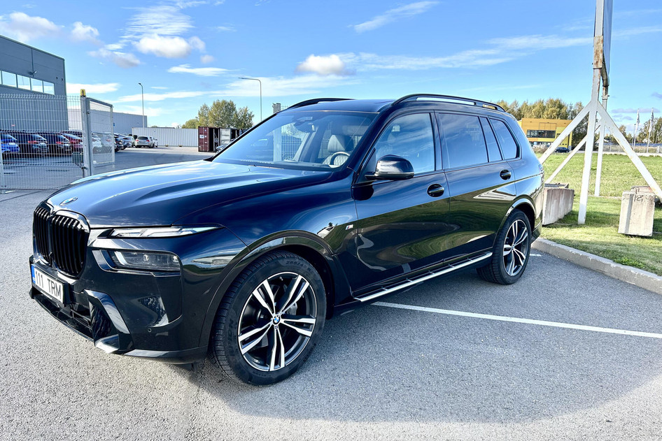BMW X7, 2023, 3.0, 250 kW, hybrid (diesel/electric), automatic, four-wheel drive