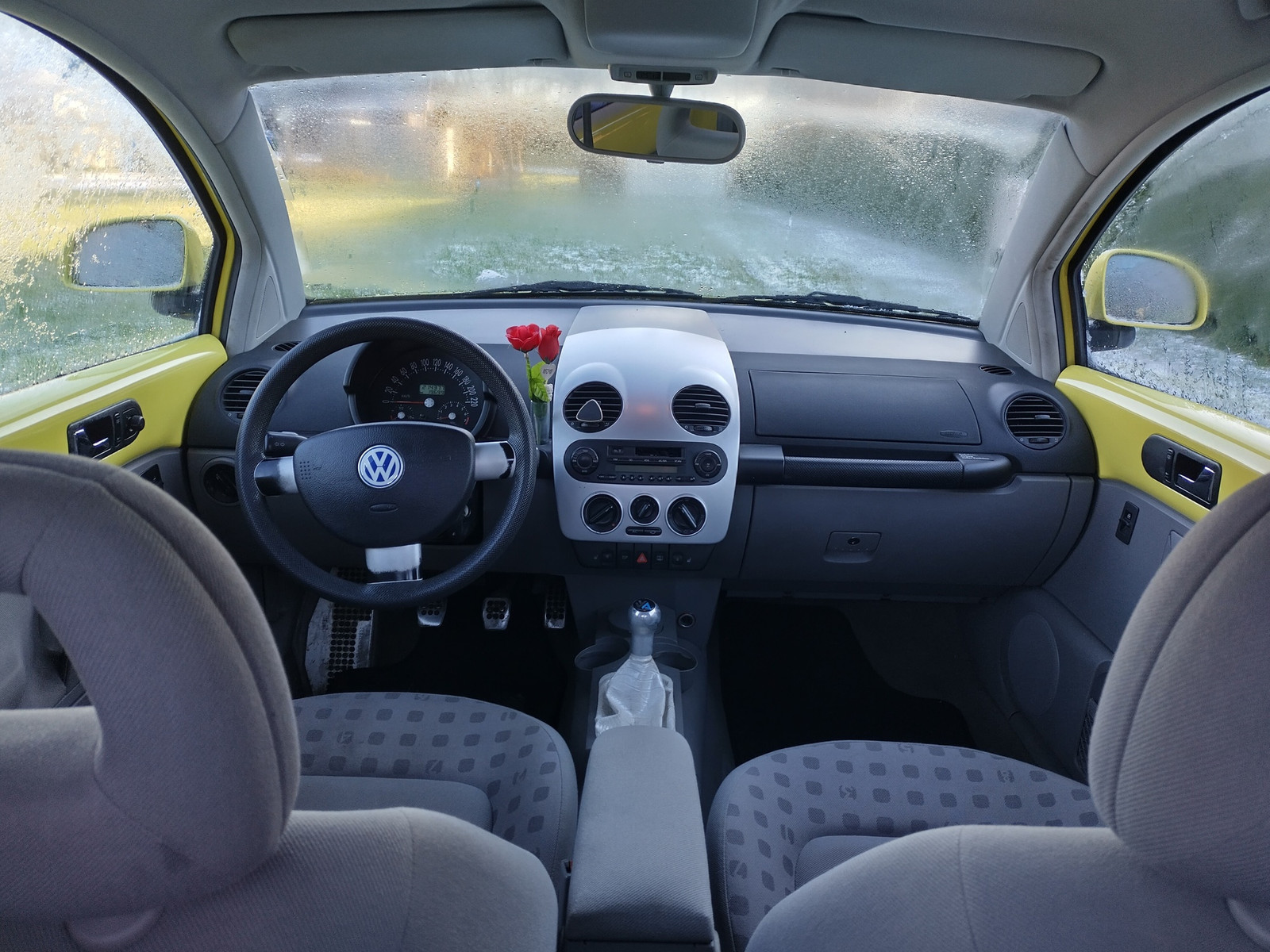 Volkswagen New Beetle 1999, photo 5/9