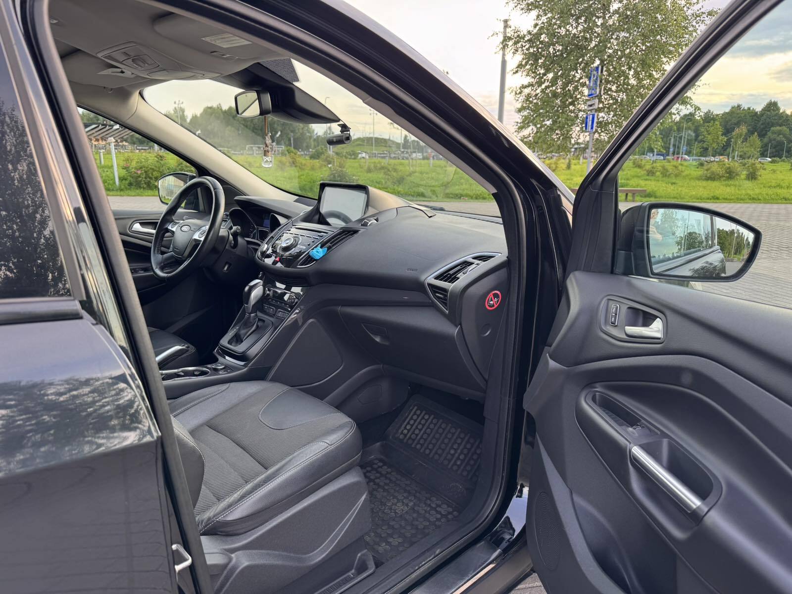 Ford Kuga 2013, kuva 3/10