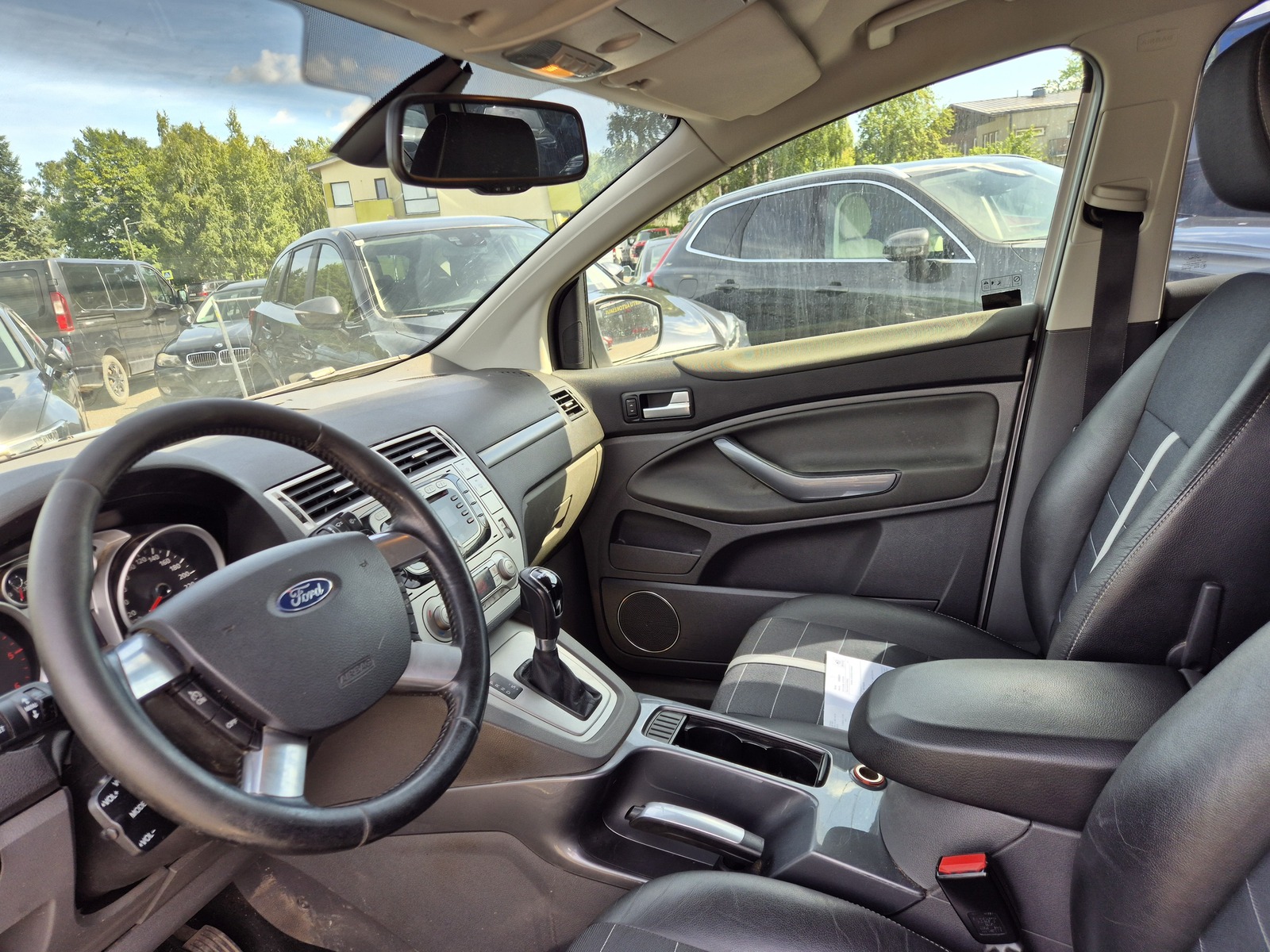 Ford Kuga 4X4 Atm Titanium 2.0 103kW 2012, photo 3/14