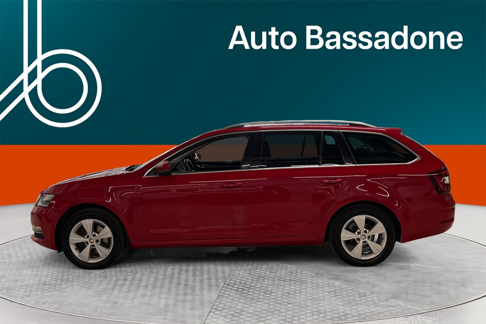 Škoda Octavia 2019, photo 2/40